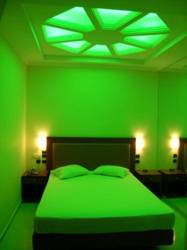 Brazil Hotel Атина Екстериор снимка